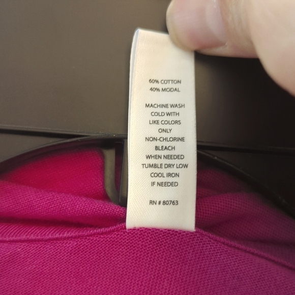 The Tee Shop by Victoria's Secret Fuchsia Size X-small Lightweight - Picture 3 of 7